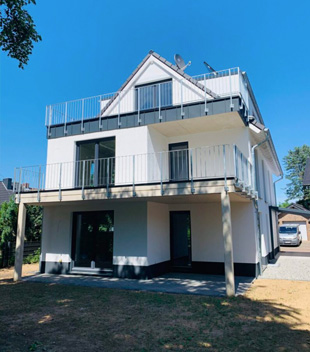 Dorfstrasse 33
